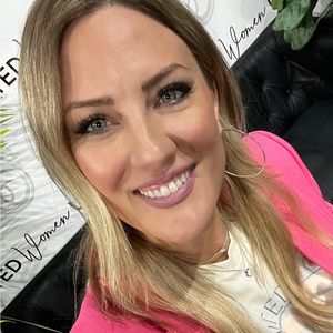 Meet your Posher, Eve